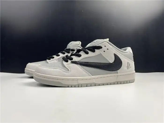 TRAVIS SCOTT X PLAYSTATION X NK SB DUNK LOW BQ6817 101 0124