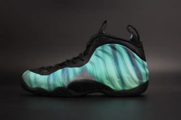 Nike Air Foamposite One Northern Lights Black Green mens 840559-001 0131