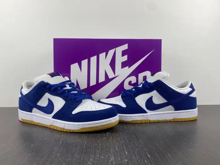 Official Maikesneakers Nike SB Dunk Low Los Angeles Dodgers DO9395-400 0124