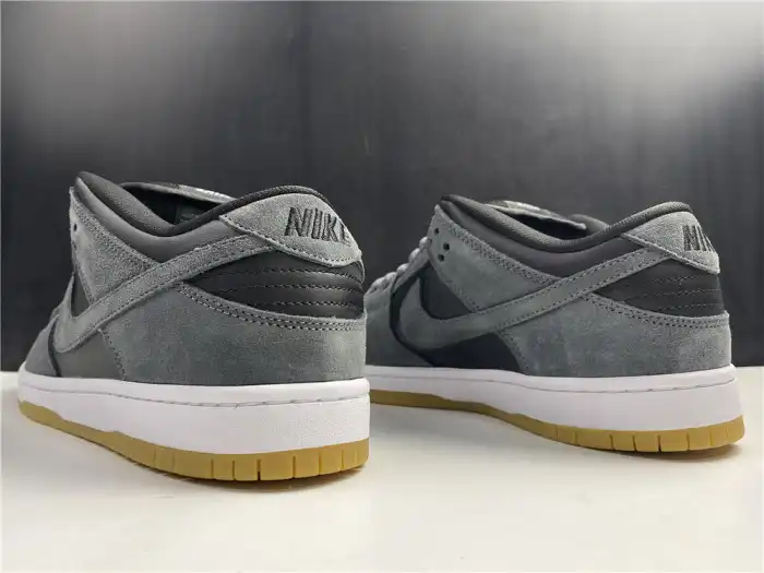 Official Maikesneakers Nike SB Dunk Low Dark Grey Black Gum AR0778-001 0124