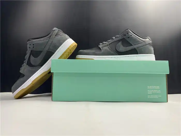 Official Maikesneakers Nike SB Dunk Low Dark Grey Black Gum AR0778-001 0124